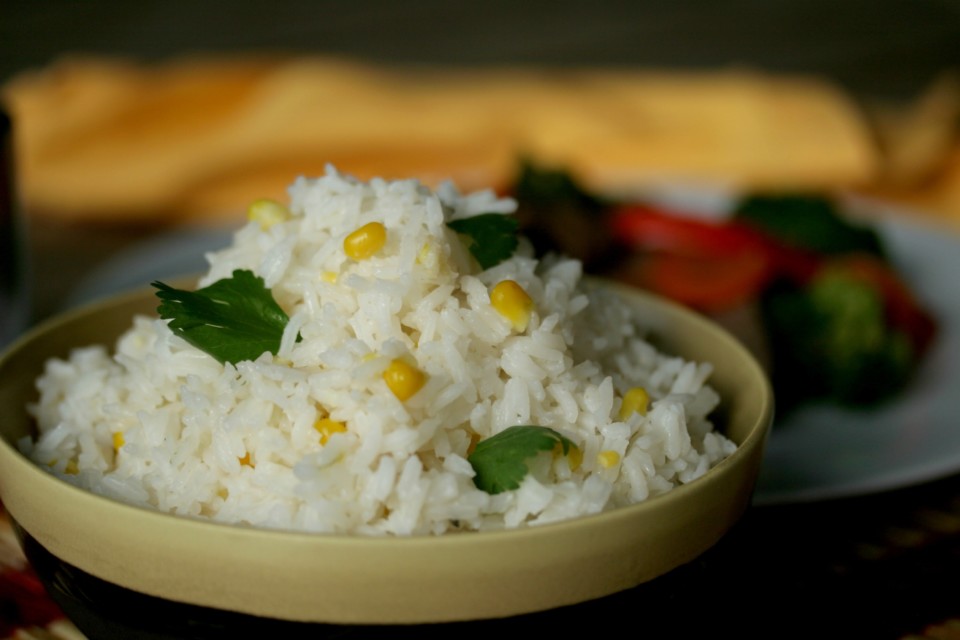 White rice with corn